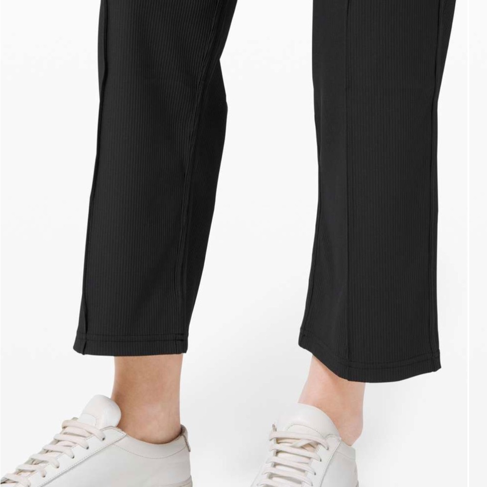 7. Lululemon $118 Urban Strides Super High-Rise Pant 25"Black 4 - Picture 4 of 6